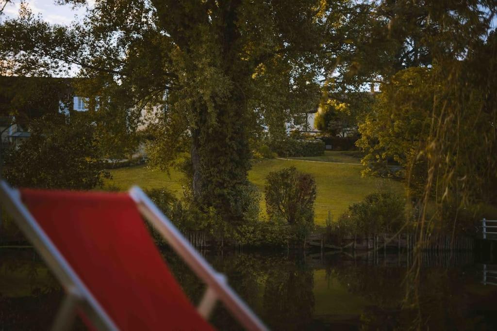Le Chalet Du Bout Du Monde, En Bord De Riviere ! Grez-sur-Loing Экстерьер фото